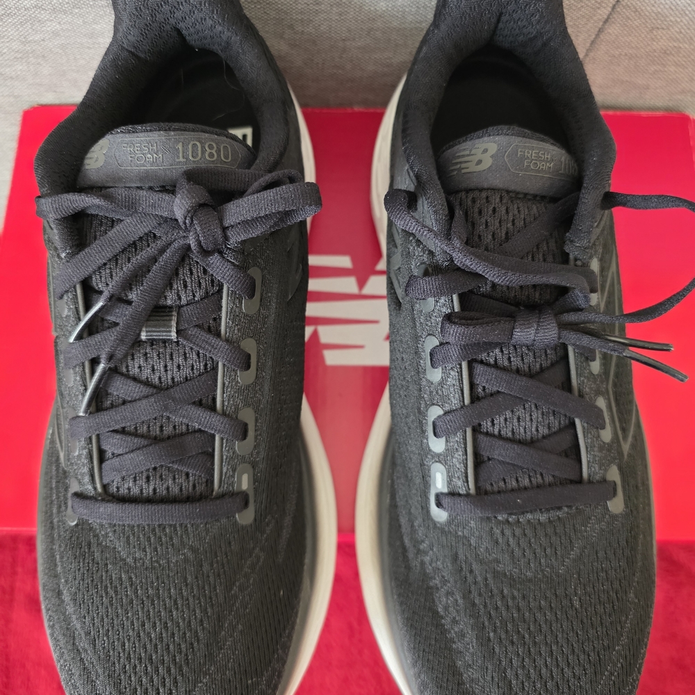 New Balance 1080 v13 Black/White Mens 7.5 D /equivalent to a Women's 9 2E - Picture 4 of 10